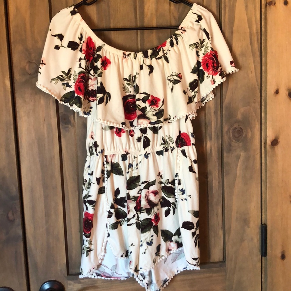 Rue 21 M Floral Romper